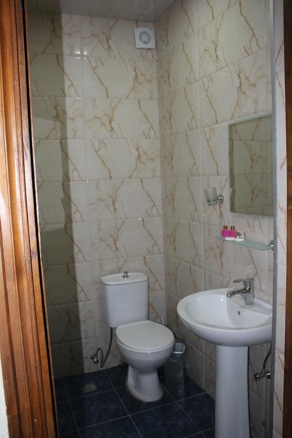 Отель Hotel Kazbegi Батуми