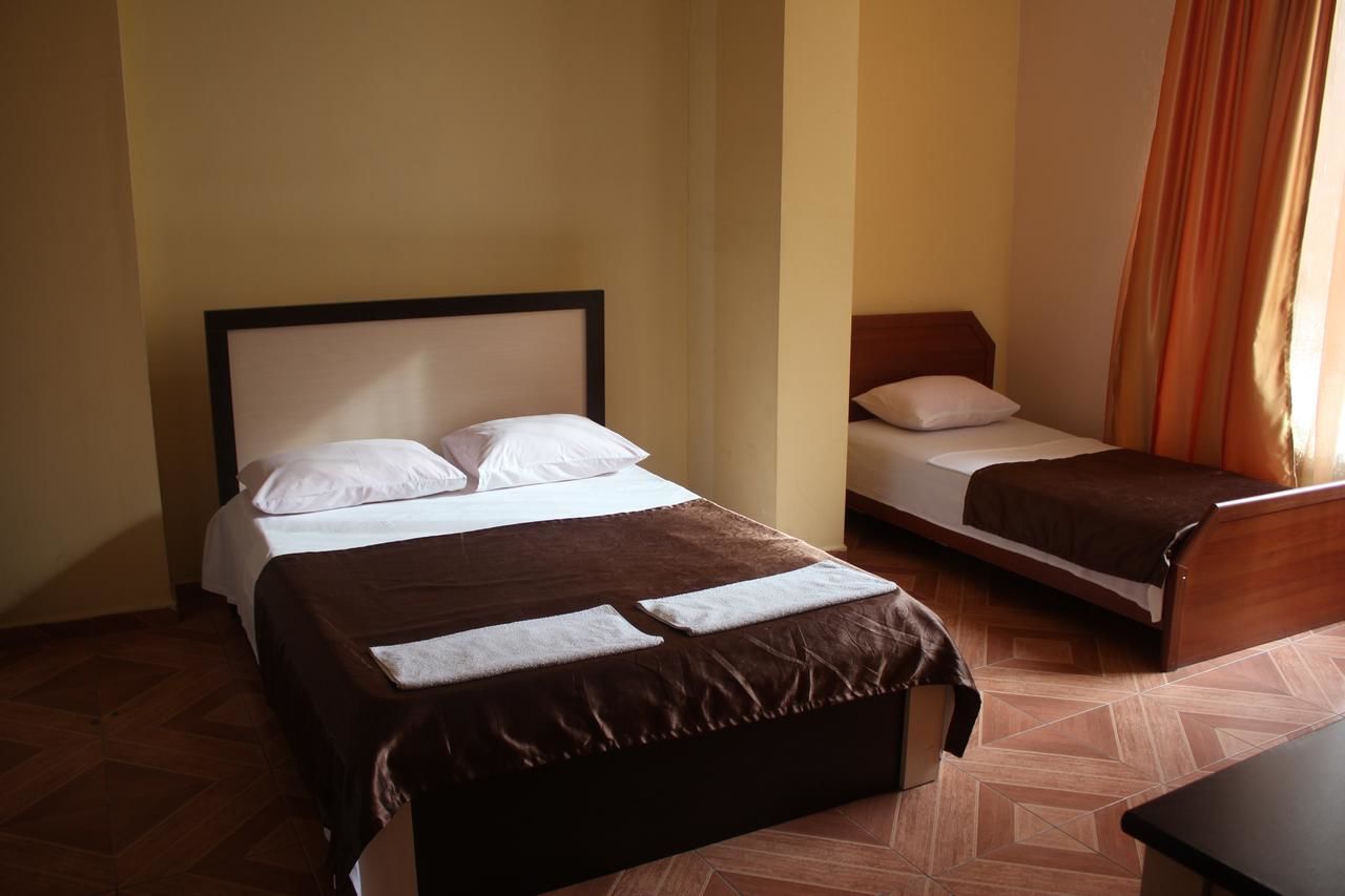 Отель Hotel Kazbegi Батуми