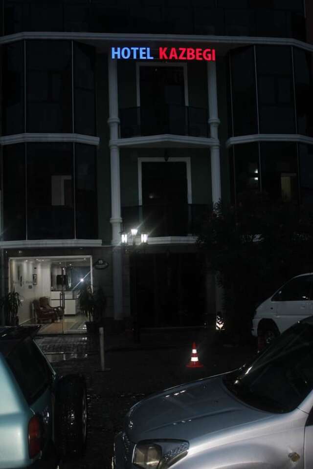 Отель Hotel Kazbegi Батуми-13