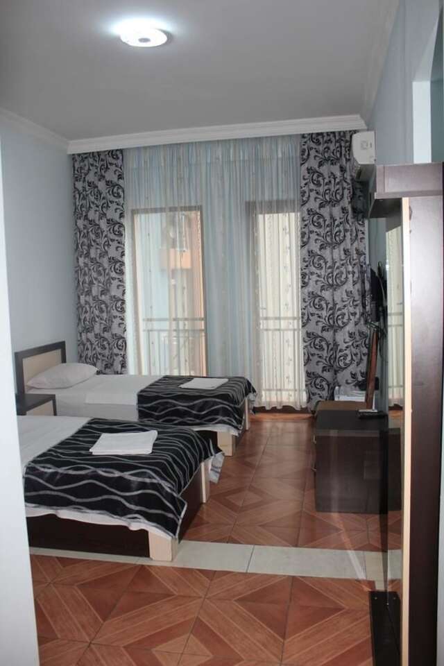 Отель Hotel Kazbegi Батуми-24