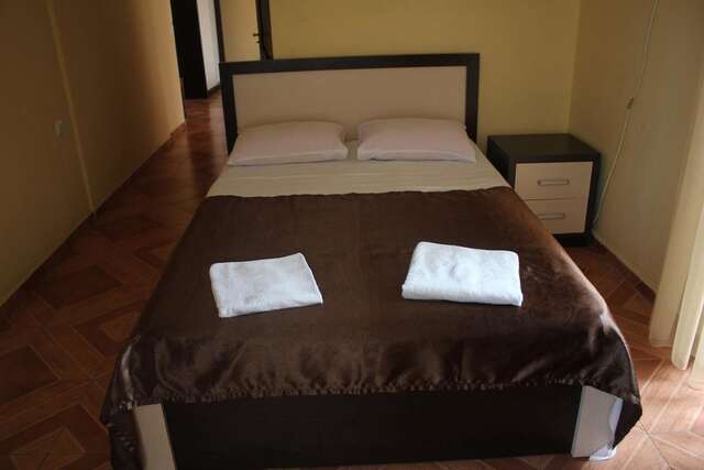 Отель Hotel Kazbegi Батуми-6