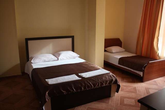Отель Hotel Kazbegi Батуми-8