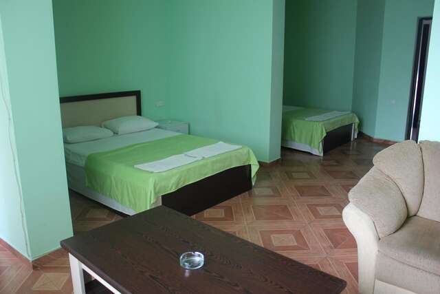 Отель Hotel Kazbegi Батуми-9